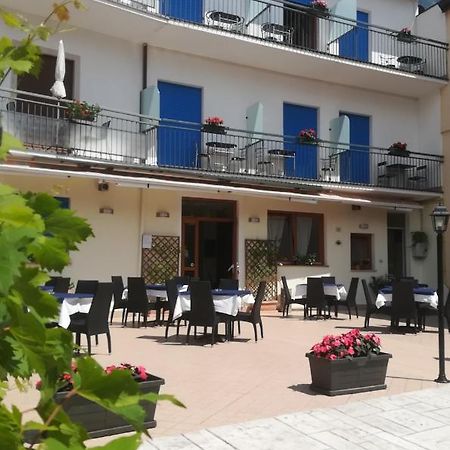 Hotel Luisa Brenzone sul Garda Eksteriør billede