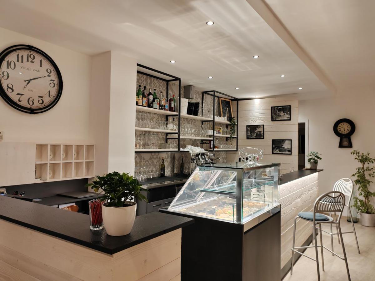 Hotel Luisa Brenzone sul Garda Eksteriør billede