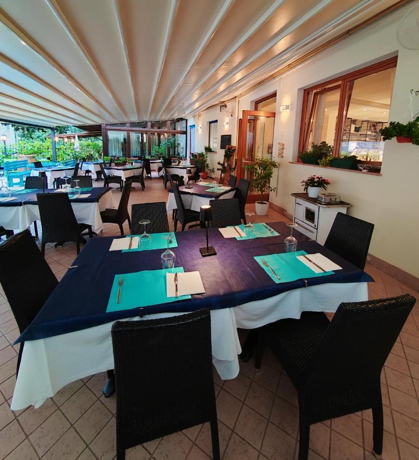 Hotel Luisa Brenzone sul Garda Eksteriør billede