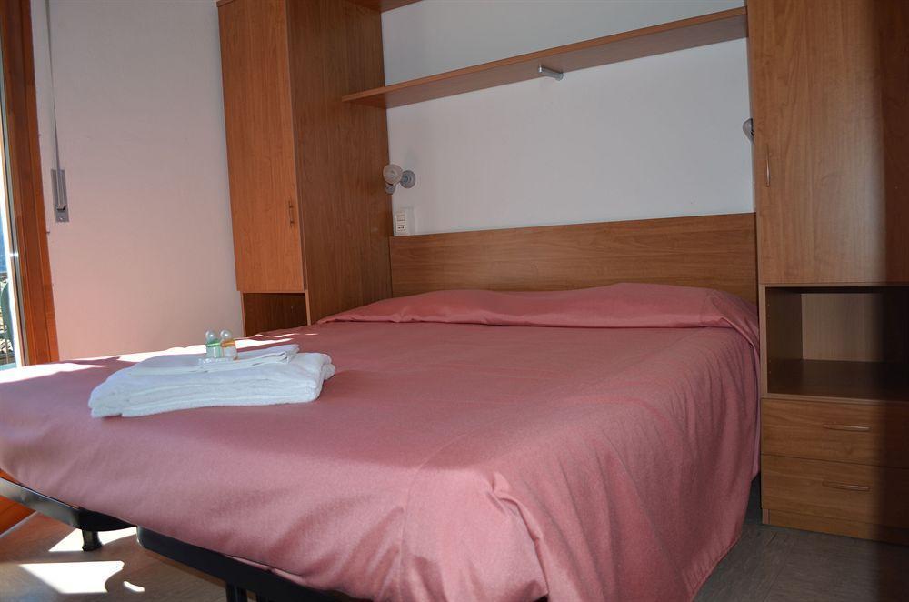 Hotel Luisa Brenzone sul Garda Eksteriør billede
