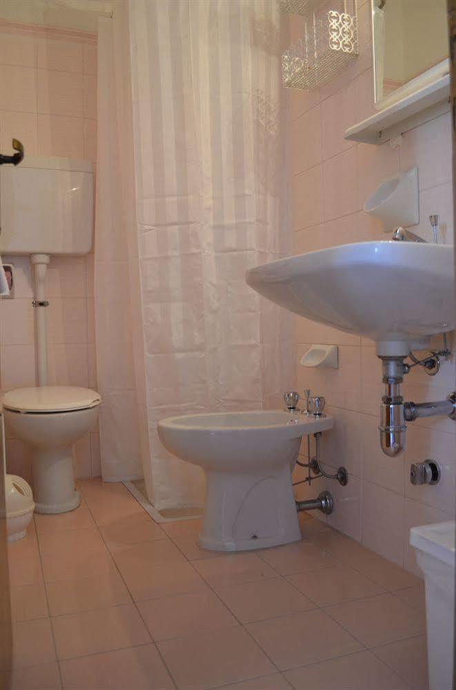 Hotel Luisa Brenzone sul Garda Eksteriør billede